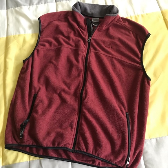 Nike ACG Vintage Fleece Vest Size XL - Picture 1 of 4